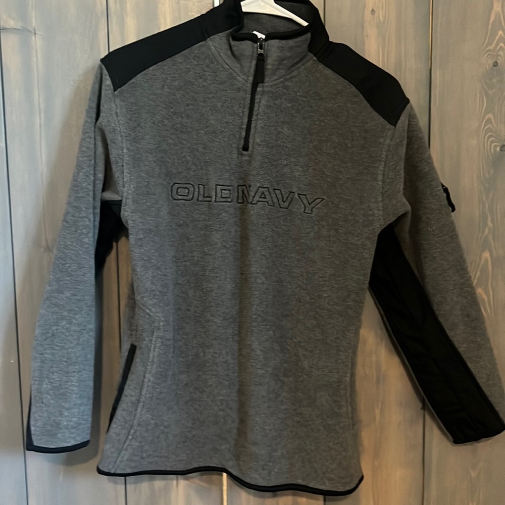 Boys Large Old Navy fleece pullover